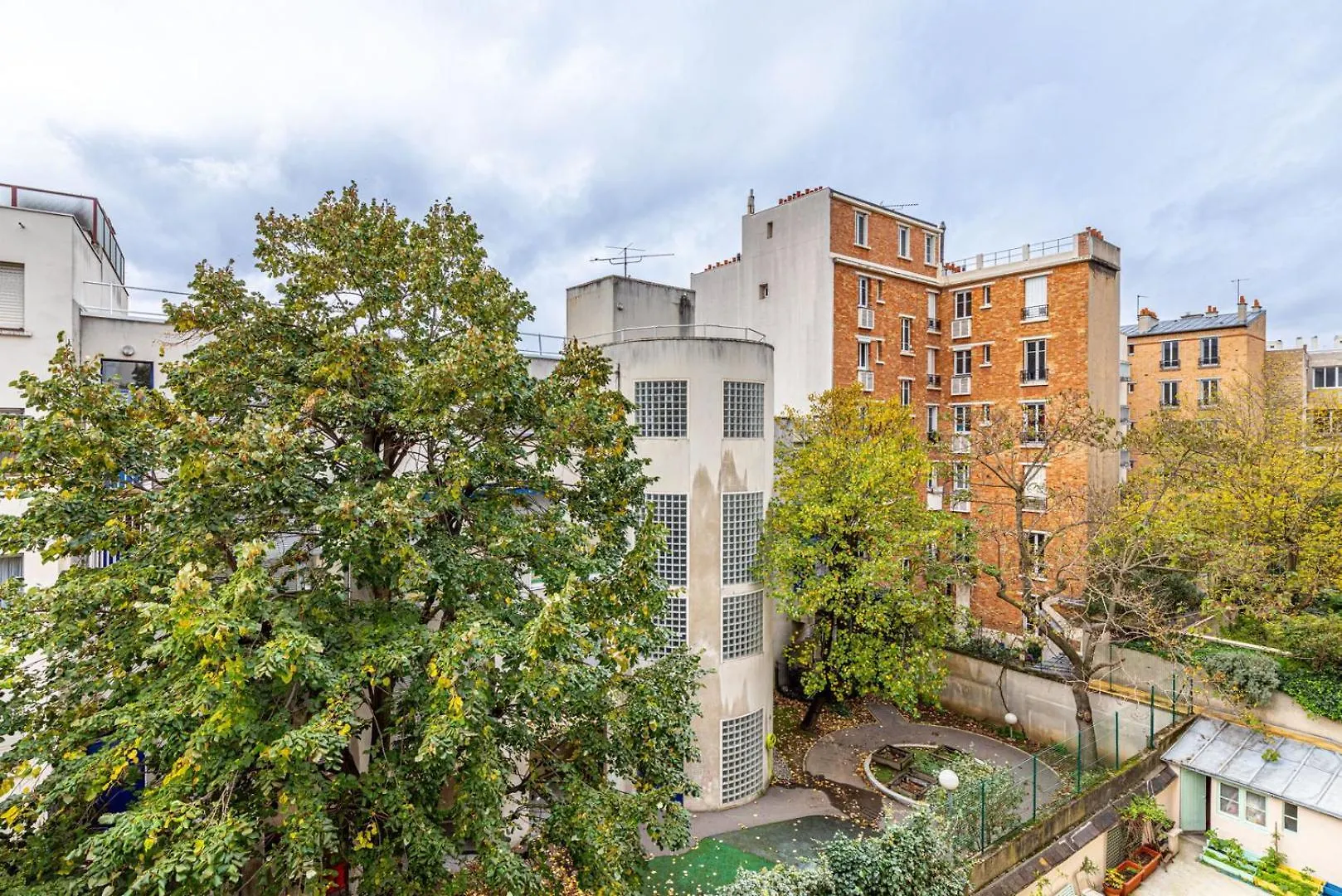 Guestready - Douceur Parisienne Dans Le 15E Arr. Appartement Parijs